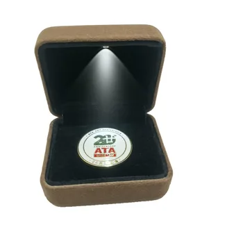 2 KS Osobné Tvorivé Medaila Odznak Balenie Box Flanelové Box Brošňa Keychain Preč Medaila Darčeka Flip Box